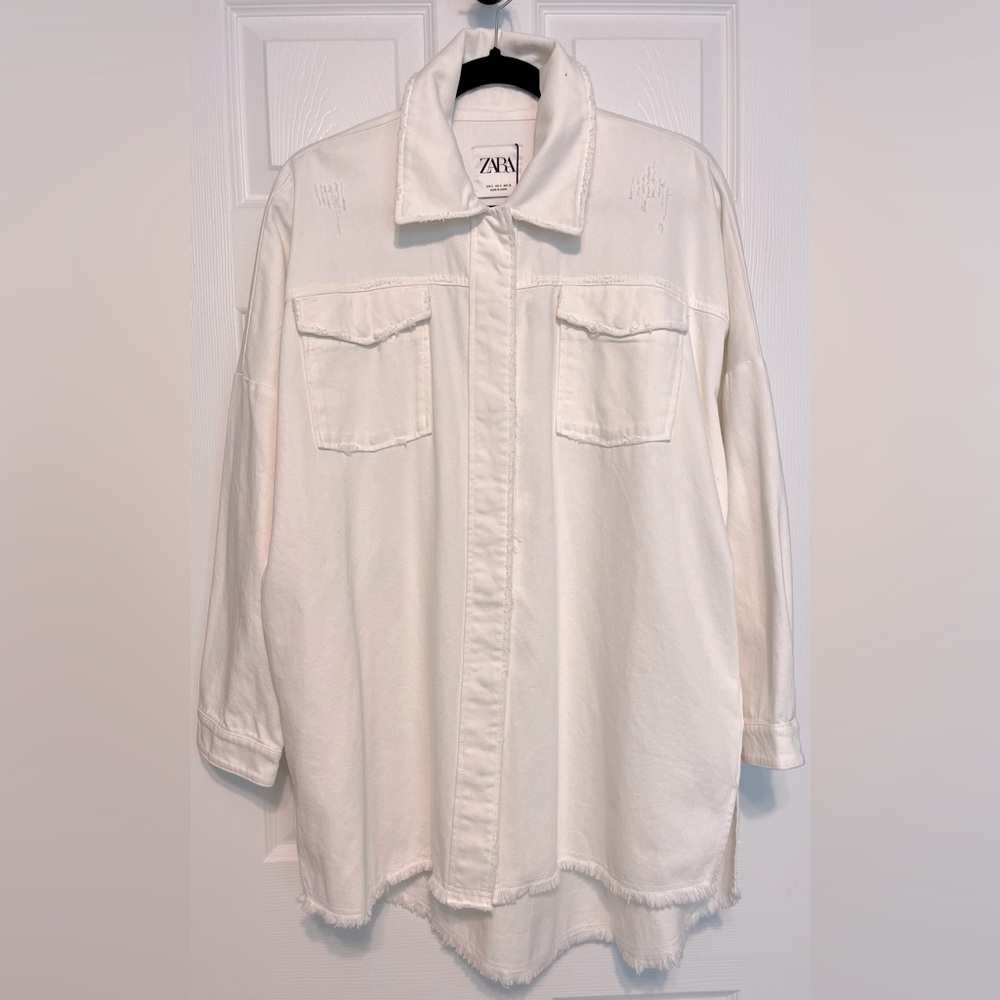 Zara, Women’s oversized denim distressed shacket, size S